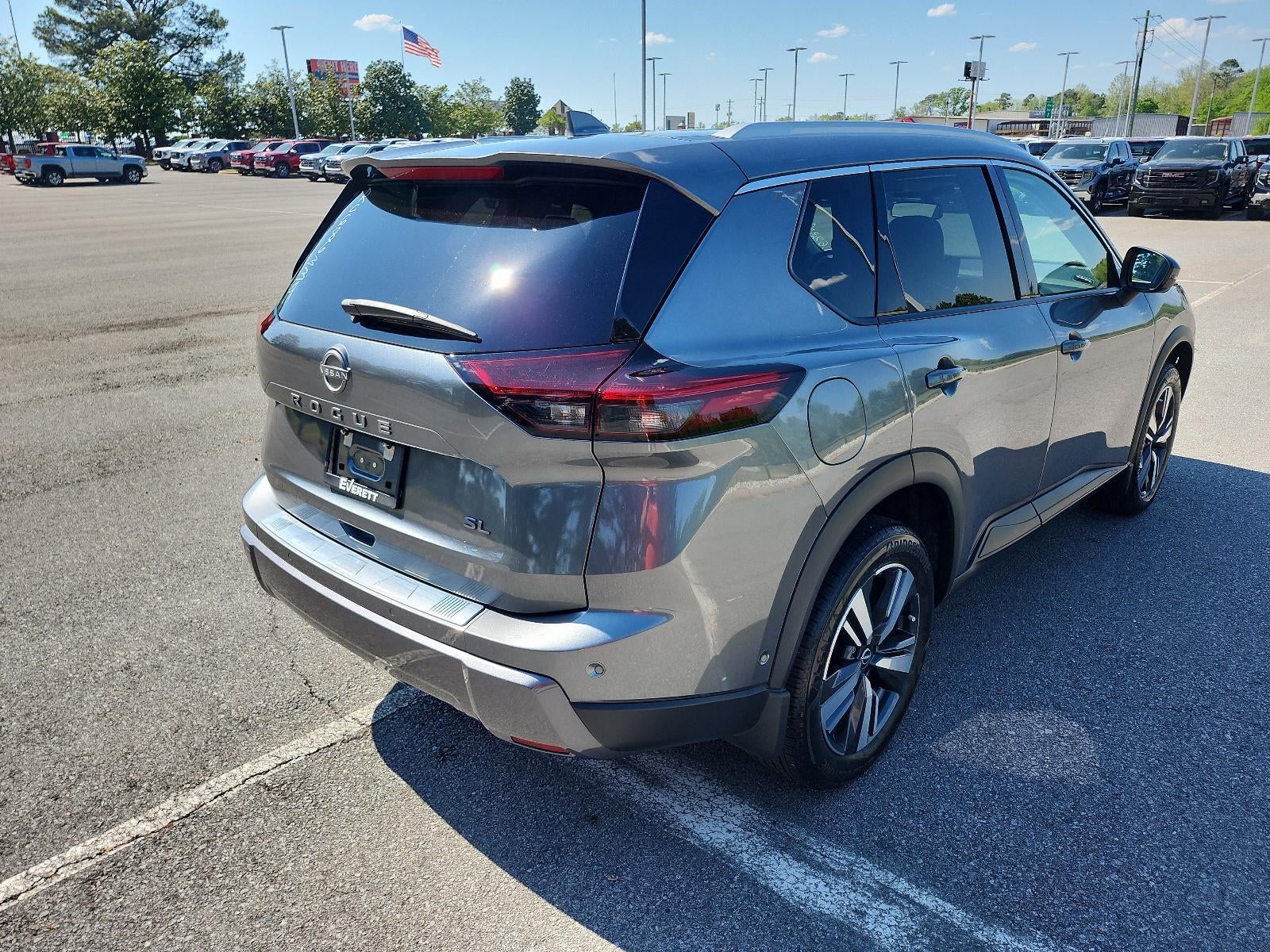 2024 Nissan Rogue SL