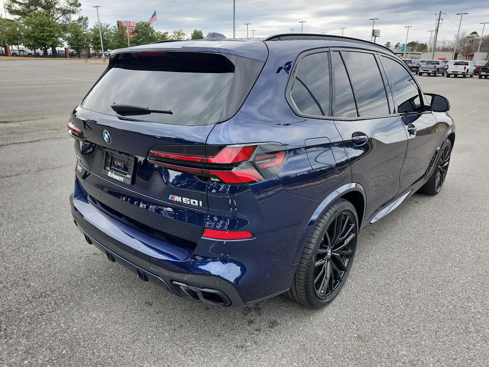 2025 BMW X5 M60i