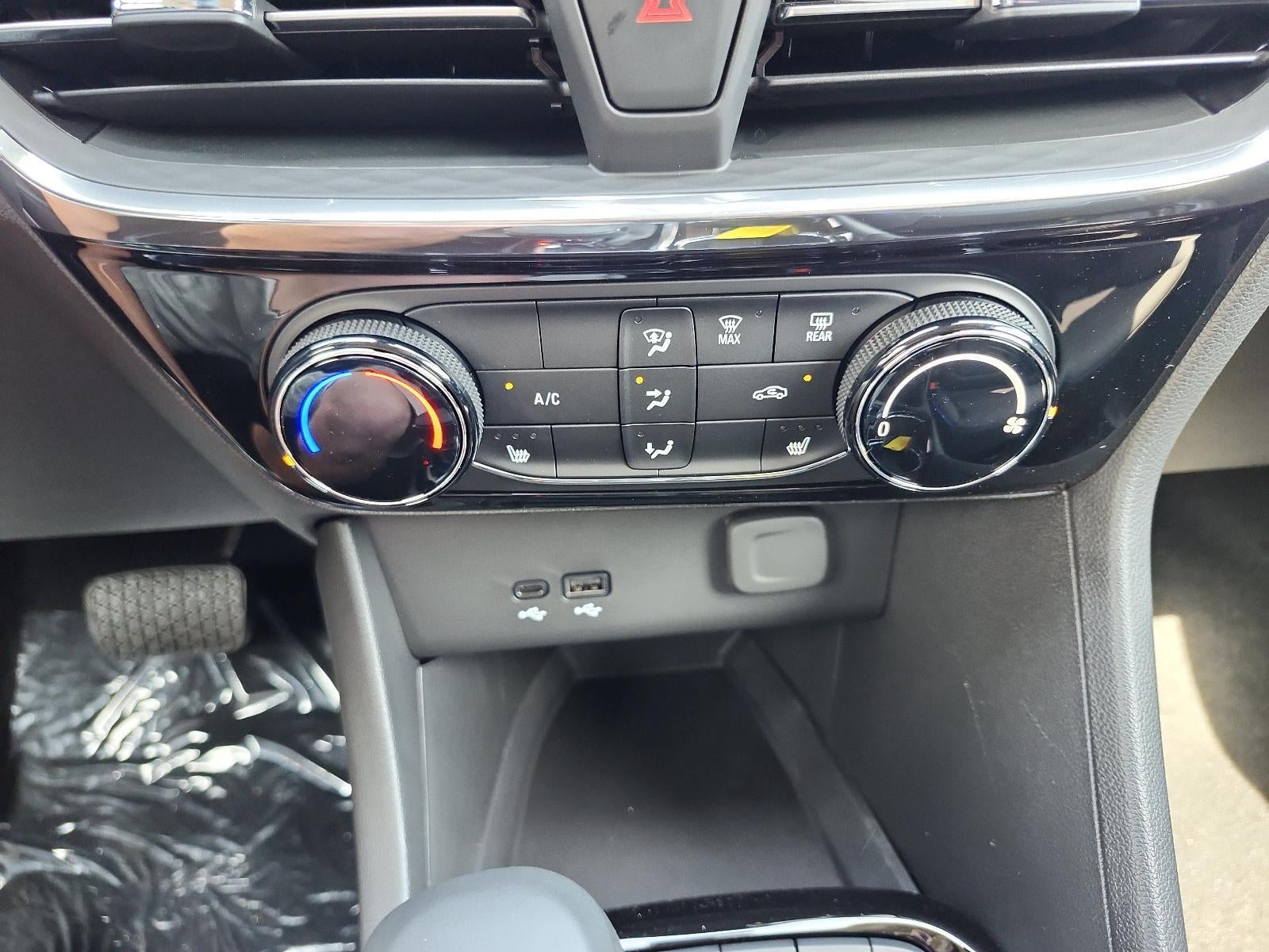 2026 Buick Encore GX Sport Touring - Photo 14