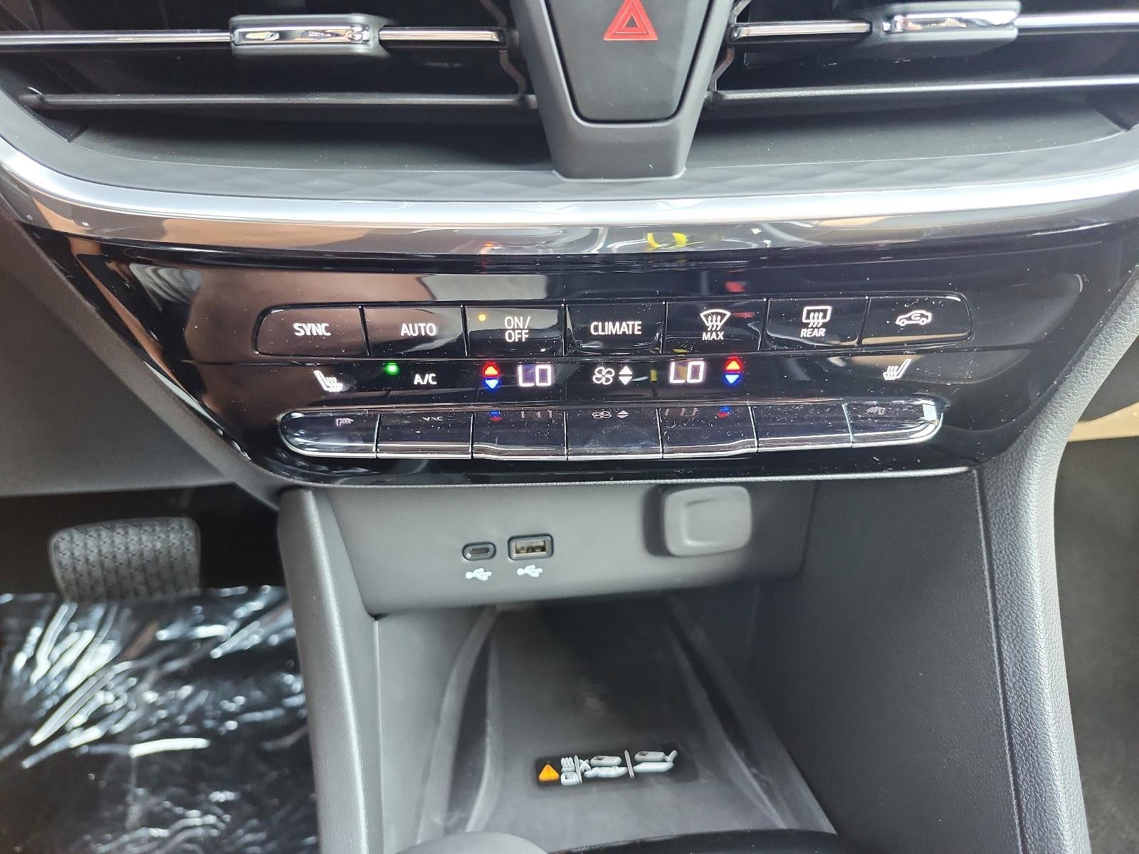 2026 Buick Encore GX Avenir FWD