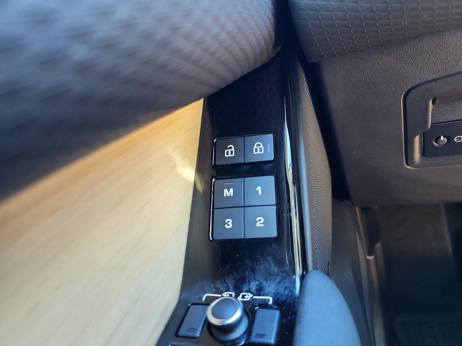 2023 Land Rover Range Rover Velar R-Dynamic S