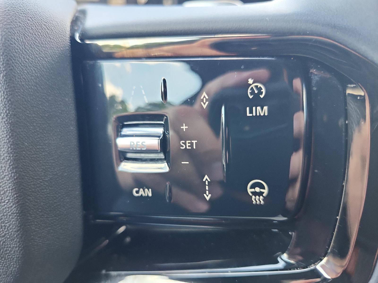 2024 Land Rover Range Rover Evoque Core S