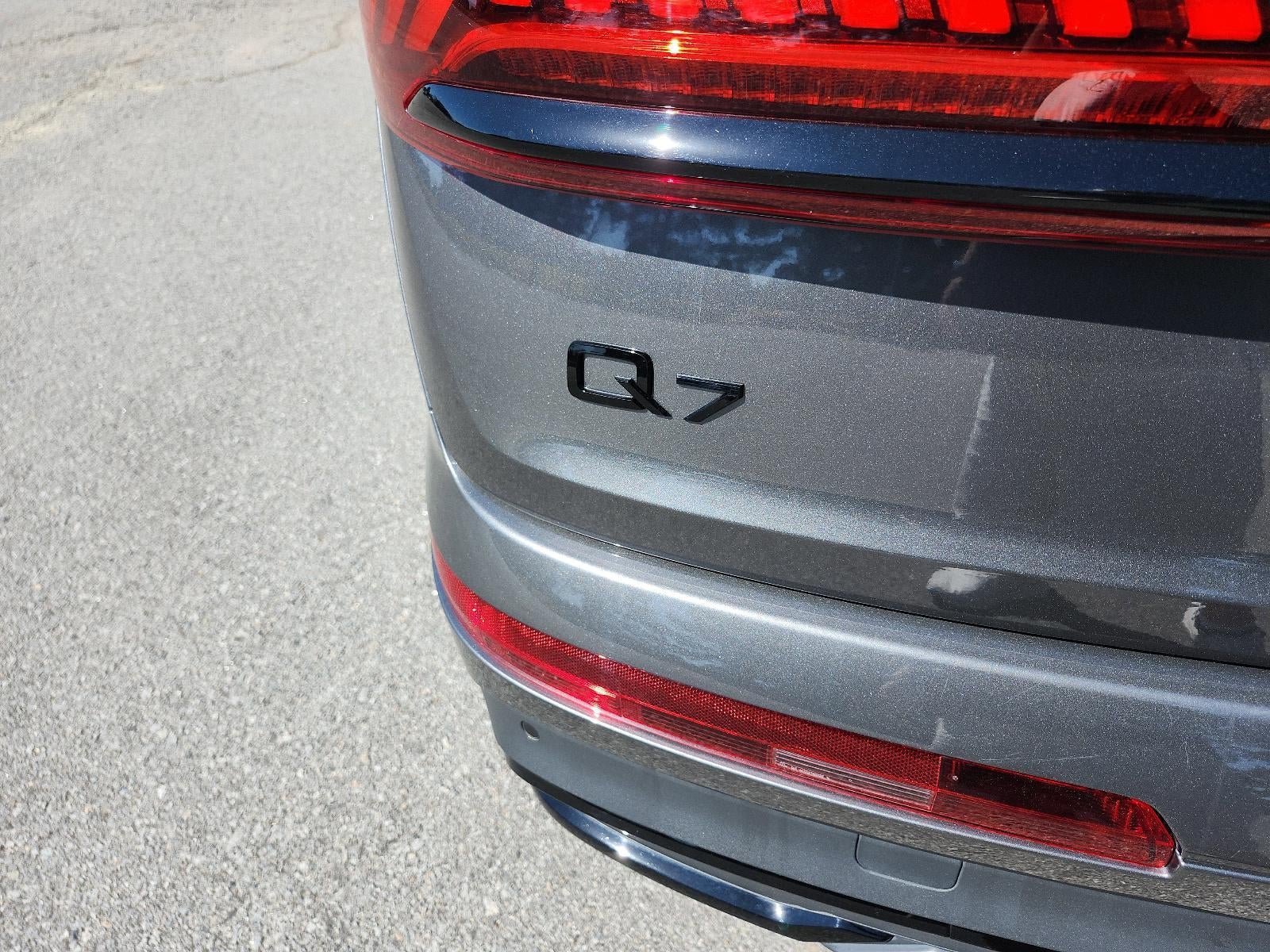 2023 Audi Q7 Premium Plus