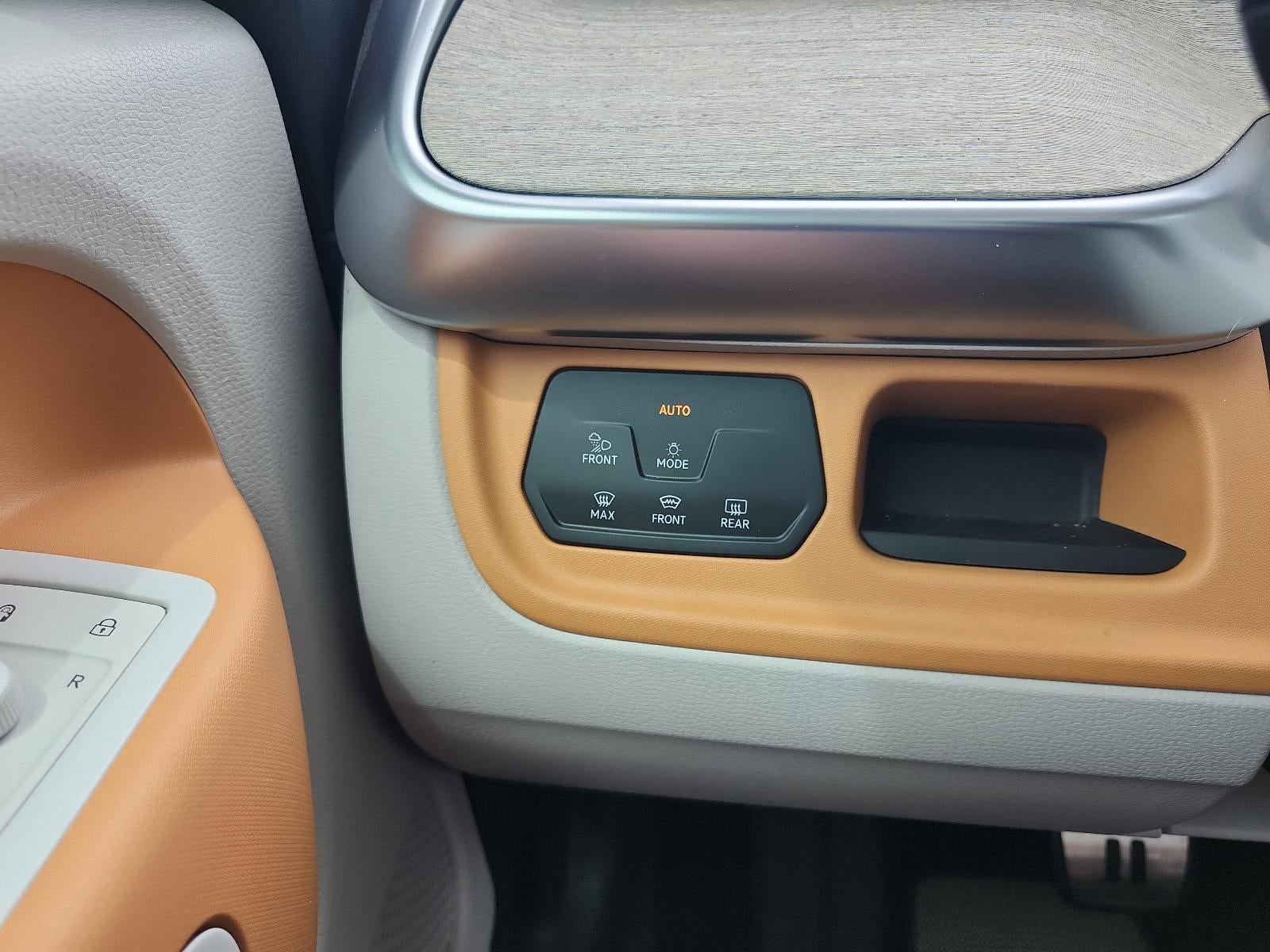 2025 Volkswagen ID. Buzz Pro S Plus