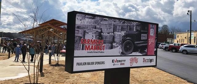 Sign of local community farmers market